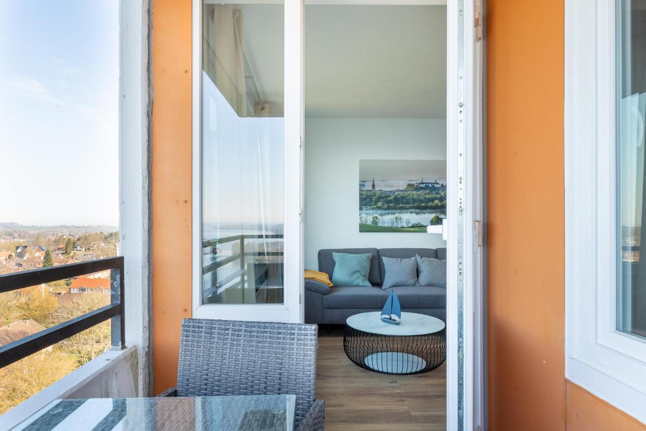 Mooi: Fantastisches Apartment Mit Seeblick Und Stil, Netflix เพลิน ภายนอก รูปภาพ